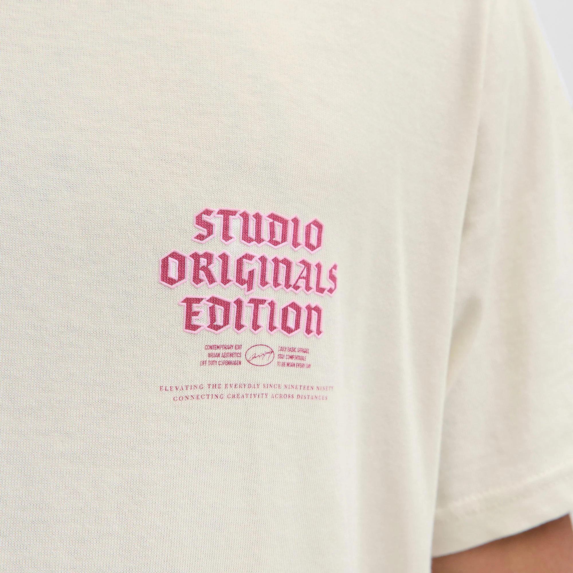 Jack & Jones Meadows Typo Tee SS Crew Neck Antique White - Image 4