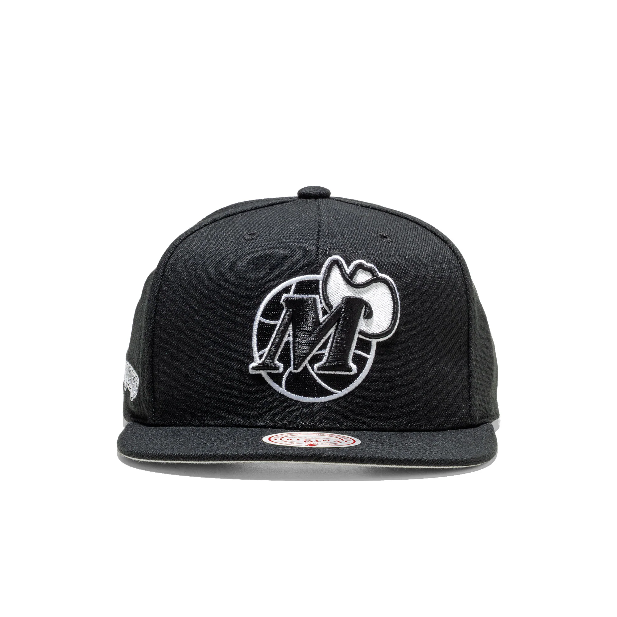 Mitchell & Ness Evergreen Black/White Snapback Mavericks