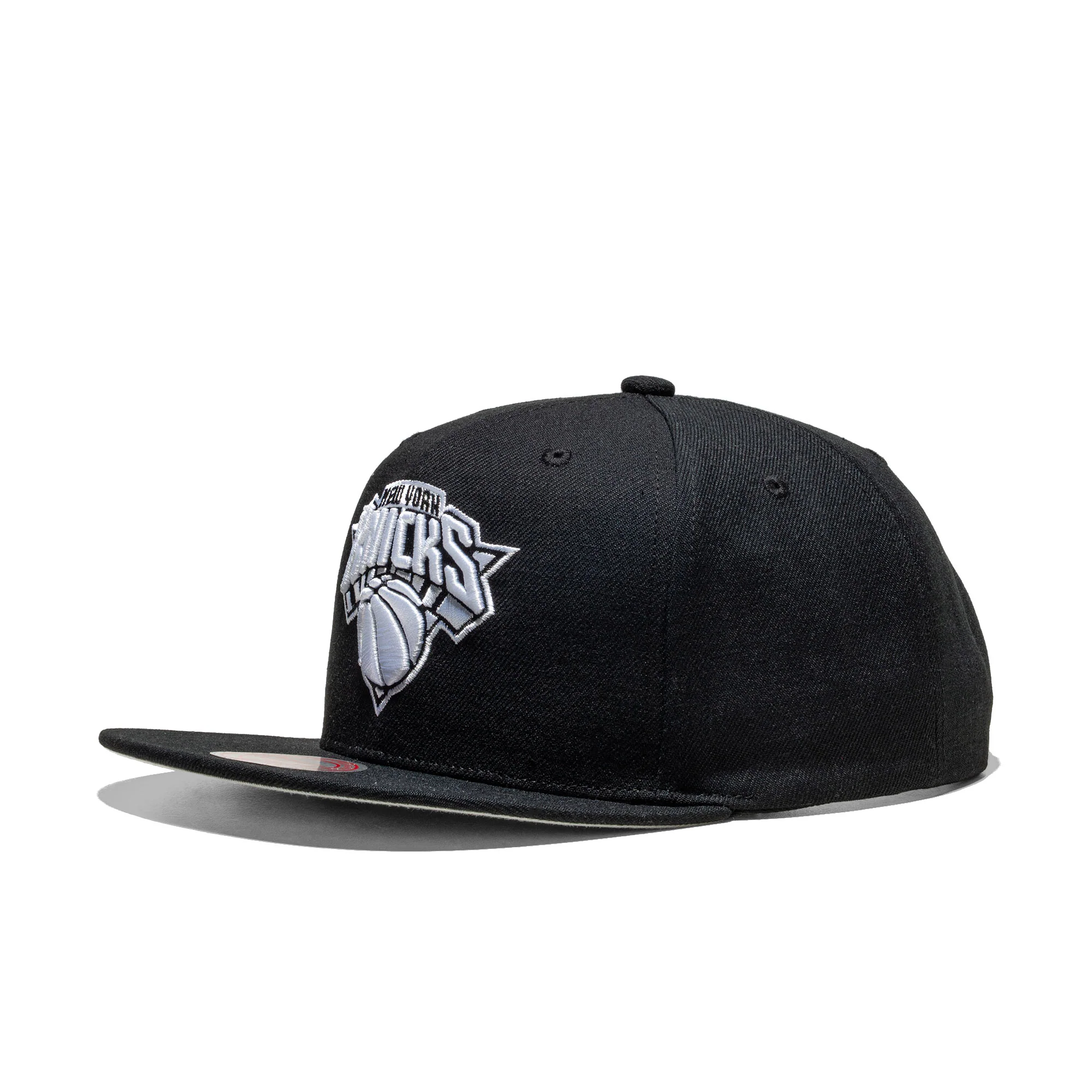 Mitchell & Ness Evergreen Black/White Snapback NY Knicks - Image 2