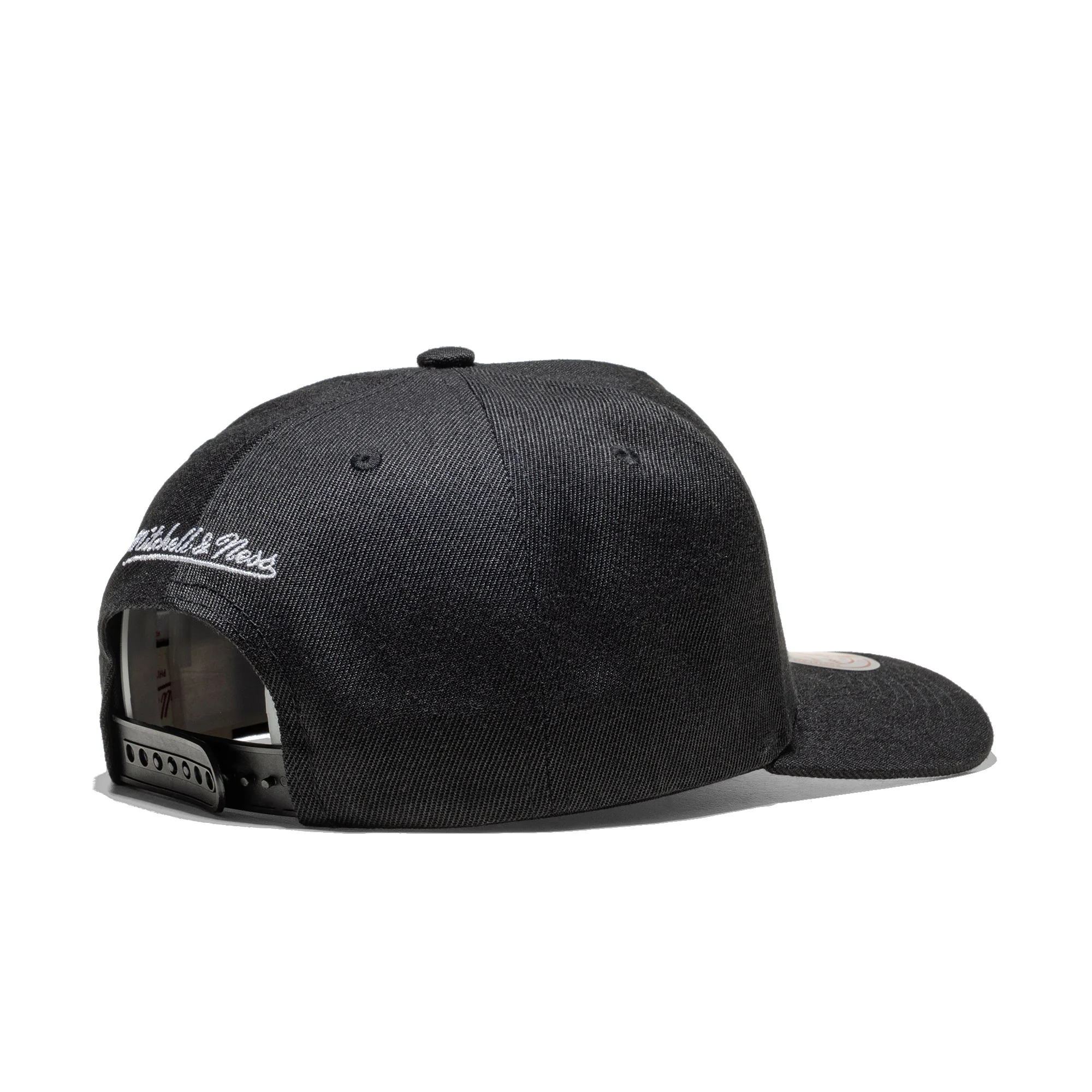 Mitchell & Ness Tilted Pro Snapback LA Lakers Black - Image 3