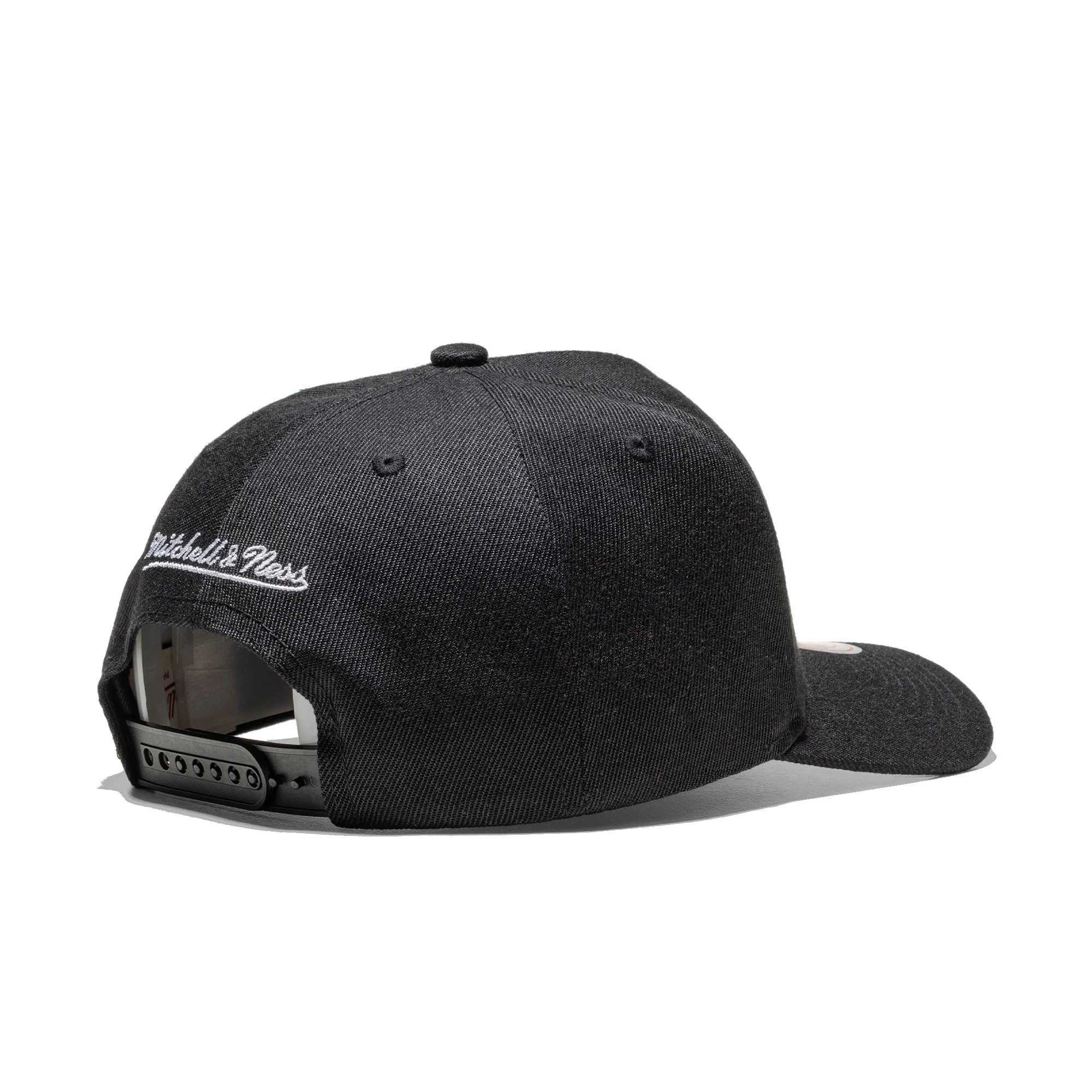 Mitchell & Ness Tilted Pro Snapback Toronto Raptors Black - Image 3