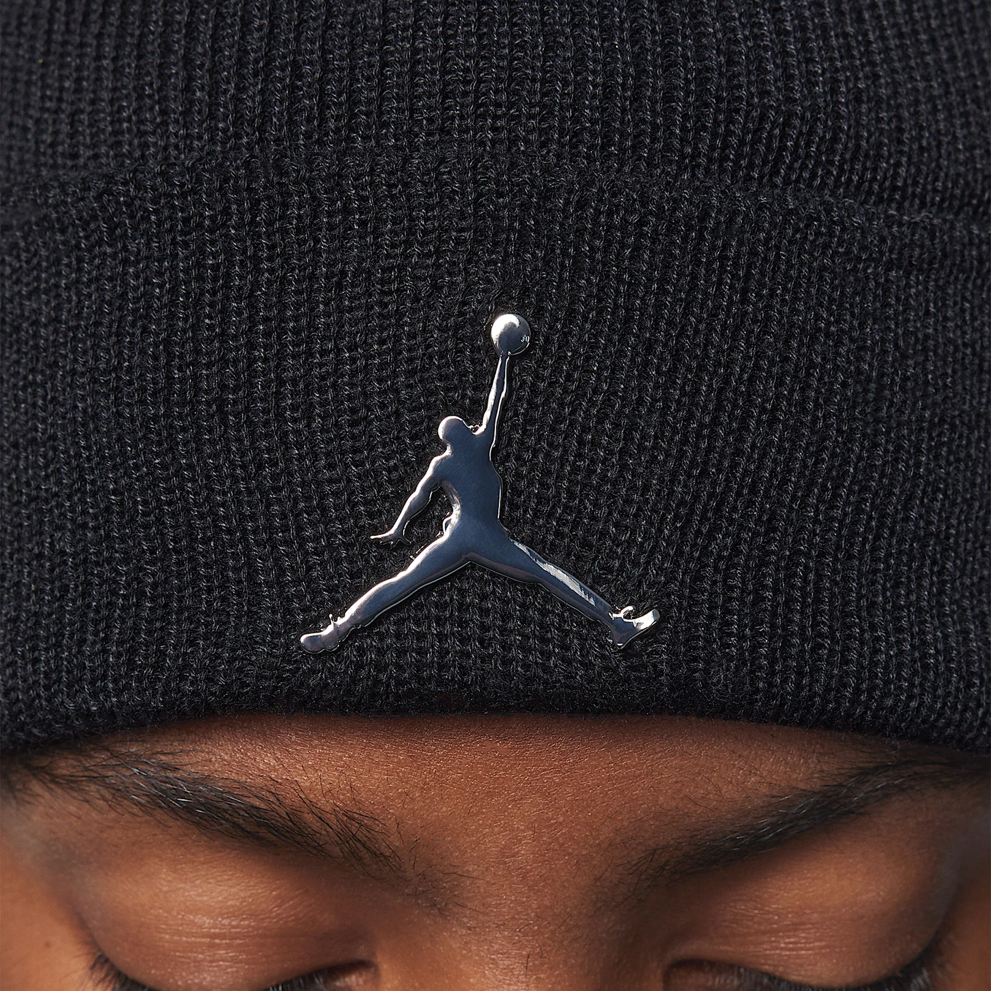Nike Jordan Boys Cuffed Beanie Black - Image 4
