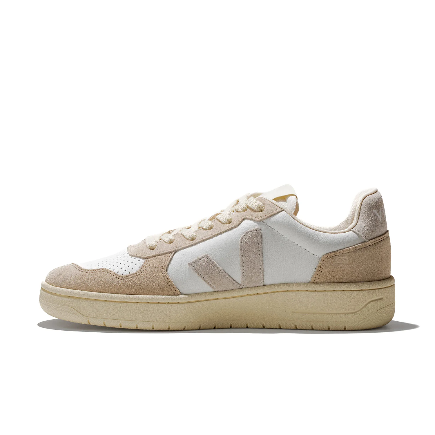 Veja V-82 Leather White/Natural/Almond - Image 2