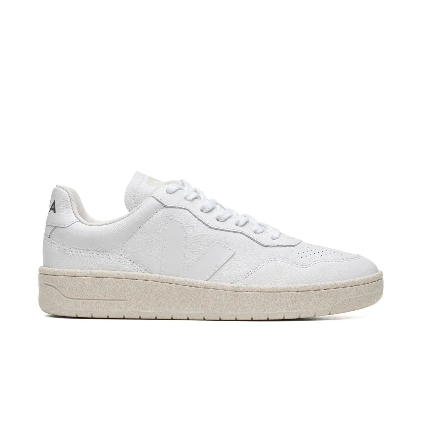 Veja V-90 O.T. Leather Extra-White
